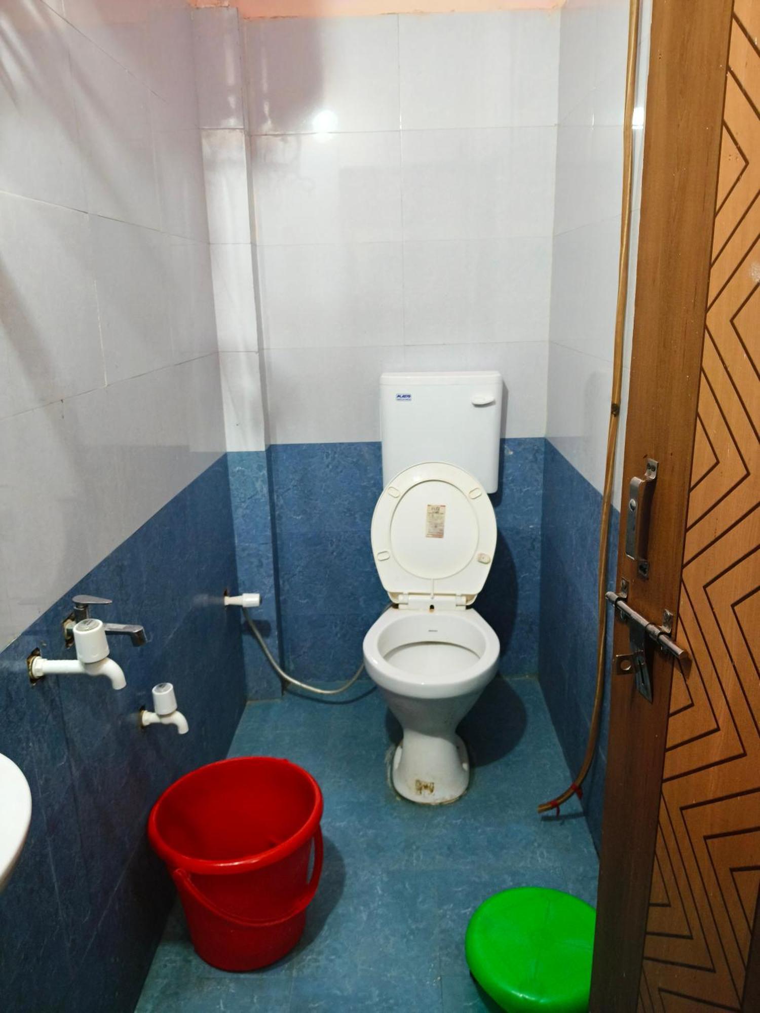 Rameshwar Dham Andhra Bhavan Naimisharanya Kültér fotó